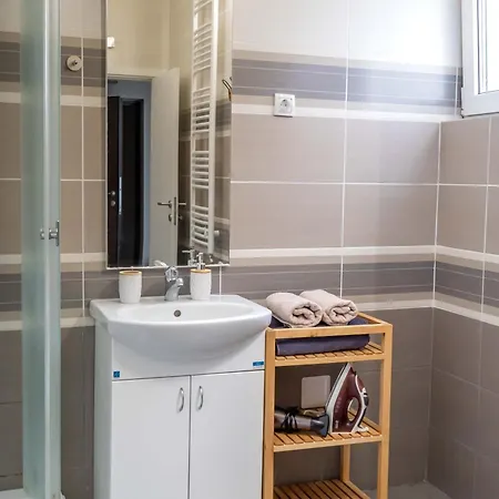 Spacious Studio Coffee Machine With Free Dolce Gusto Coffee Novi Sad Exterior foto